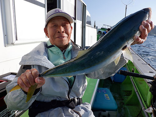 「早速釣れたよ!」
