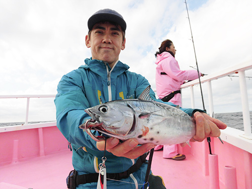 「スマは5、6匹釣りました」
