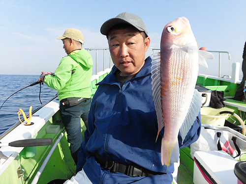左舷ミヨシ2番、左舷好調