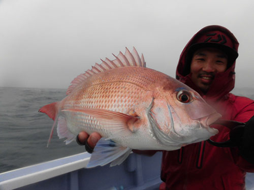 厳しい天候だったが釣れた喜びはひとしお