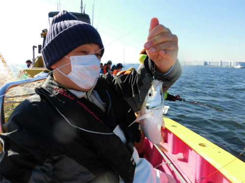 手慣れの釣り人にもアジ!