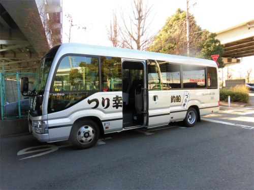 マイクロバスで川崎駅まで送迎