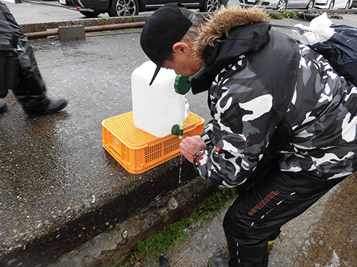 下船後は温かいお湯で手が洗える