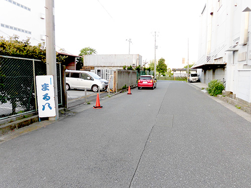 この看板を曲がる
