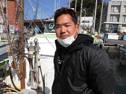 物静かで真面目な石垣玄船長