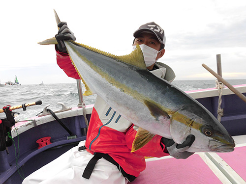 ヒラマサ7.2kg!デカい!