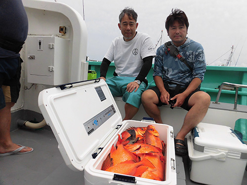 大型クーラー必携、衝撃的な釣果!