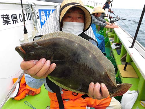良型のヒラメも釣れた!
