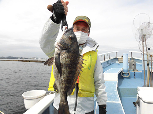 良型クロダイに沸く一幕も