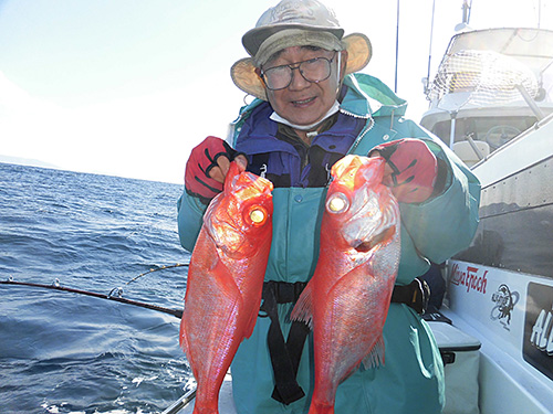 食い渋りの中、5匹を獲って竿頭
