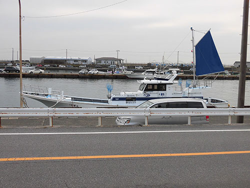 国道410号沿いの船着場