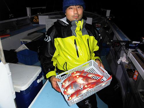 1投目でこの釣果、期待は高まる!