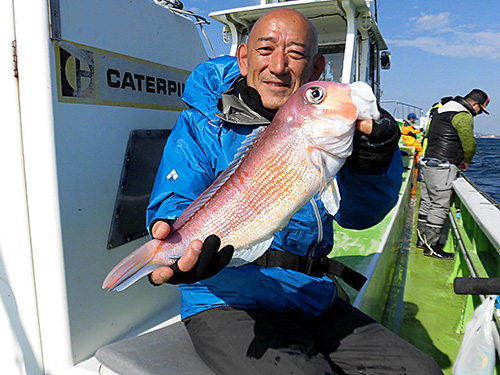 50cmのビッグワン浮上