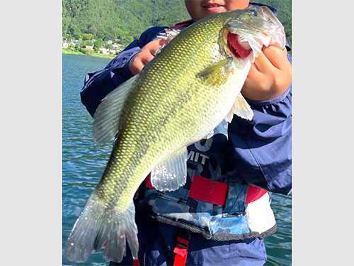 休みを利用してバス釣りへ