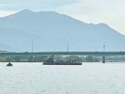 霞ヶ浦等よりも小さめだが浚渫が行われている