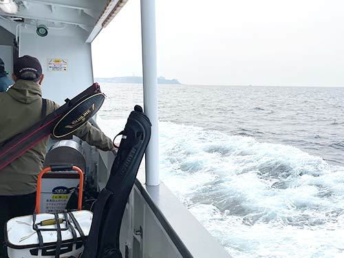 初島が見えてきた!期待が膨らむ