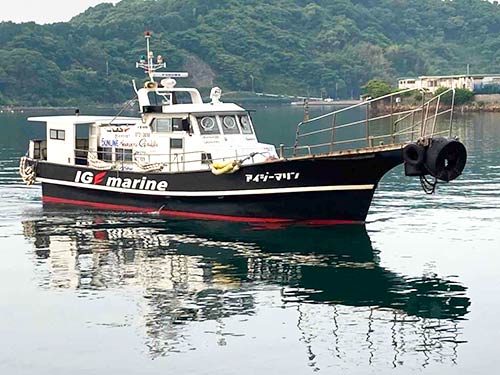 釣行の際には必ず救命胴衣を身に着けて