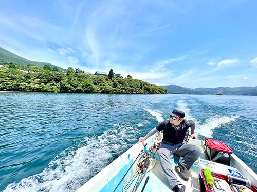 霧が晴れ、期待の出船。だが……