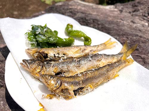 クセがなく頭から丸ごと食べられた