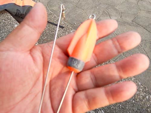 オモリはジェットテンビン10~20号を流れに合わせて使い分ける