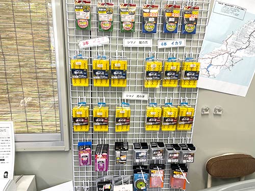 店内にはハリや仕掛けも売っているのは嬉しい