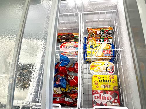オトリ屋さんでアイスが買えるなんてサイコー!