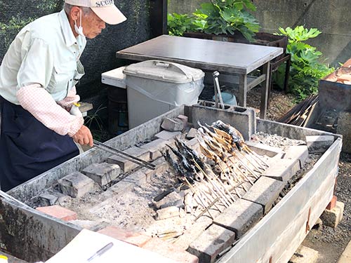 アユの塩焼きも販売