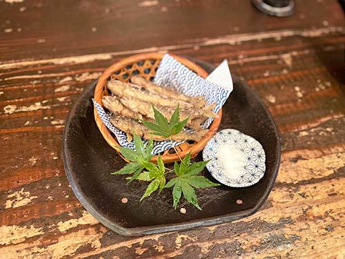 稚アユは持ち帰り唐揚げで美味しく頂いた