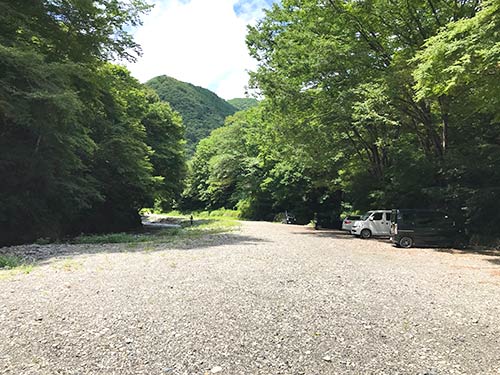 C&R区間最下流。平坦な河原なので歩きやすい