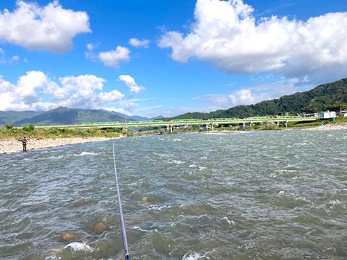 上流の瀬へ移動