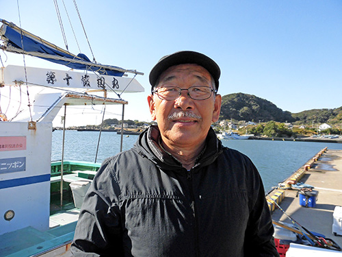 親切で知識豊富な渡辺英雄船長