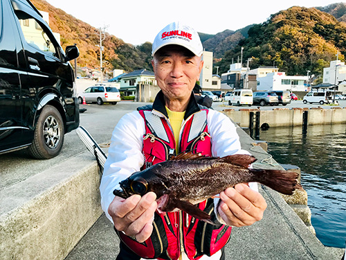 尺(30cm)越えのメバルをゲット