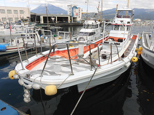 田子の浦港「鶴丸」(帰港後撮影)