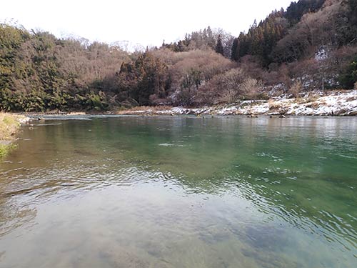 『道の駅さざなみ』最下流の流れ