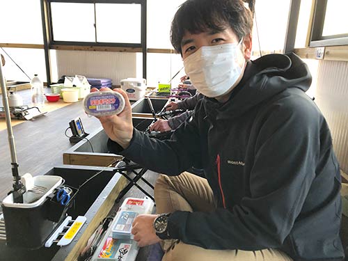 田沢君はかつてロッド&リールを俺と一緒に作っていた戦友の一人。アングリングバスに移籍してからも、「ホサキング」などの仕事を回してくれた。その時はありがとう。今回も、文句を言わずに写真を撮ってくれた。ありがとう