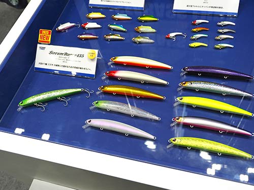 タフ下のリバーシーバスで威力を発揮するモデル。高実績な全11色をラインナップ予定。発売は6月予定とのことだ
