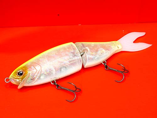 ラフィン170(ラグゼ)SPEC:全長=170mm、自重=48g、カラー=全8色、価格=3,300円。(2023年4月発売予定)URL=<a href='https://www.gamakatsu.co.jp/products/80-607/' style='color:#3badbb;' target='_blank'>https://www.gamakatsu.co.jp/products/80-607/</a>