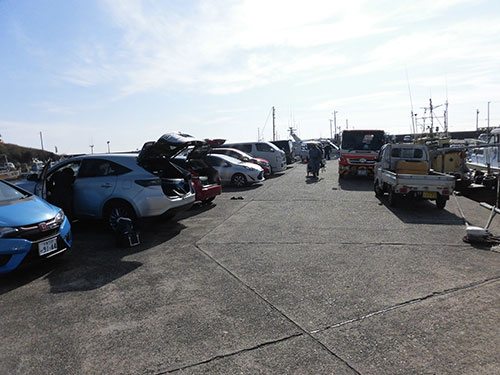 船着場前の駐車場