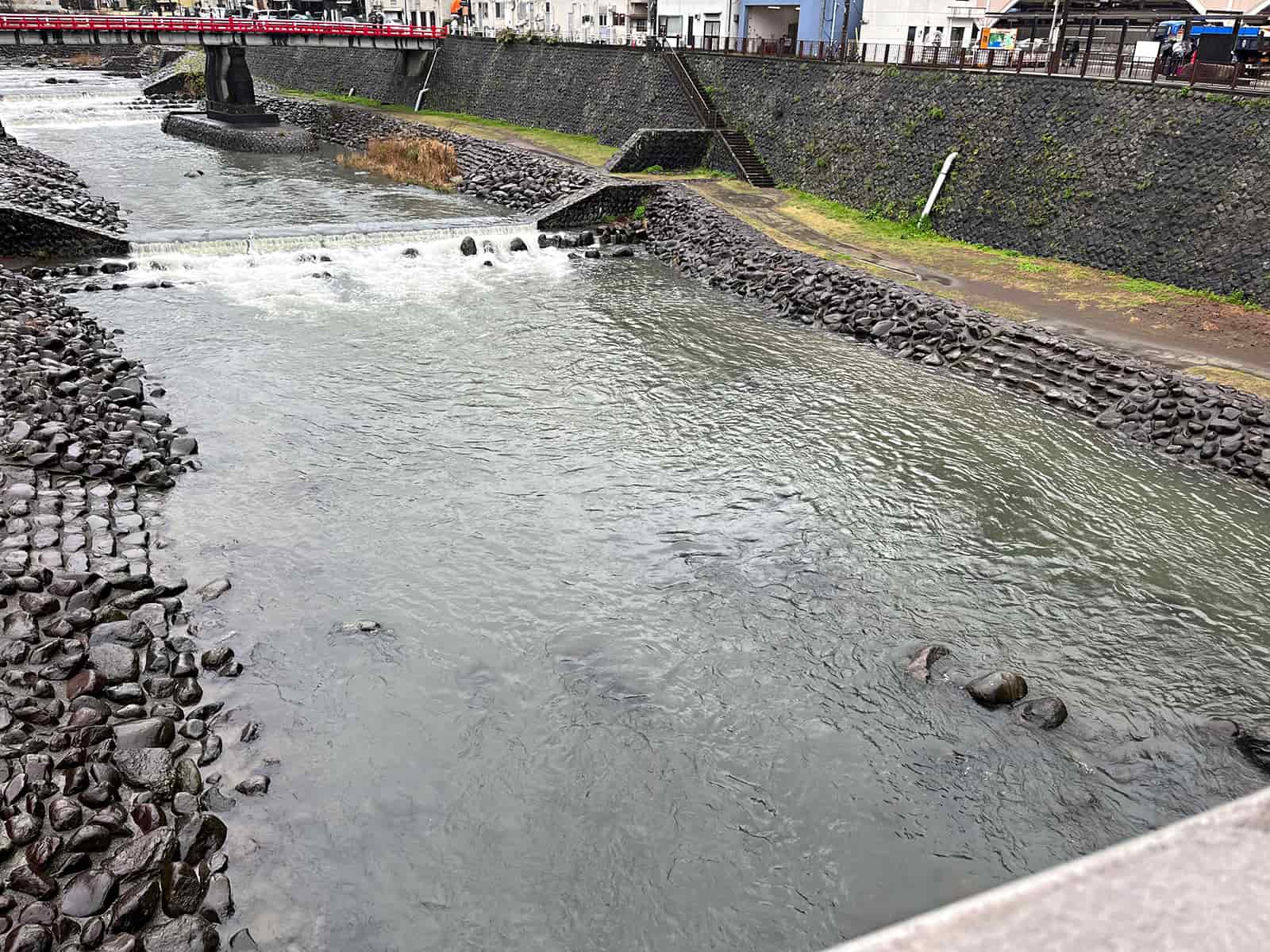 増水し濁りもキツい！釣れるのだろうか～？