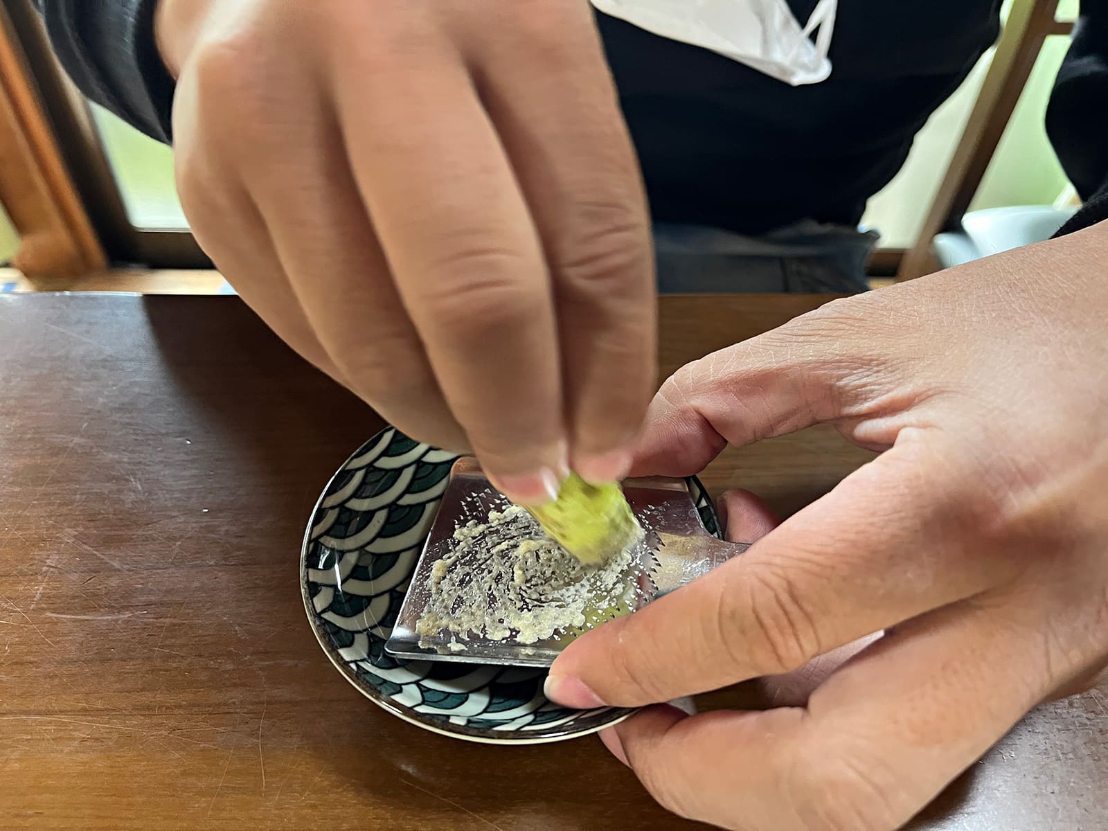 ランチには採れたての山葵で「わさび丼」に「わさび蕎麦」もお勧めだ！
