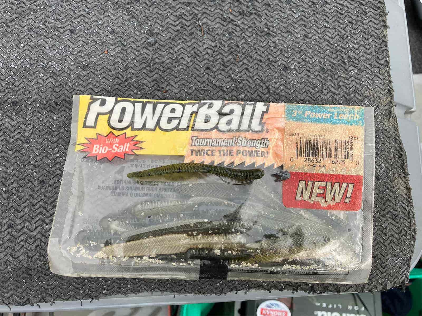 活躍のバークレイ・パワーリーチ。リーチタイプのワームは相模湖のバスにはなぜか効果てきめん