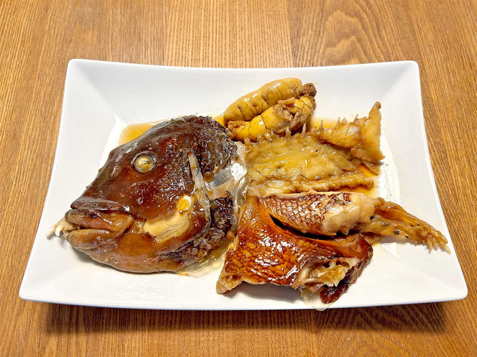 アラ煮もコラーゲンたっぷりでこれまた美味！