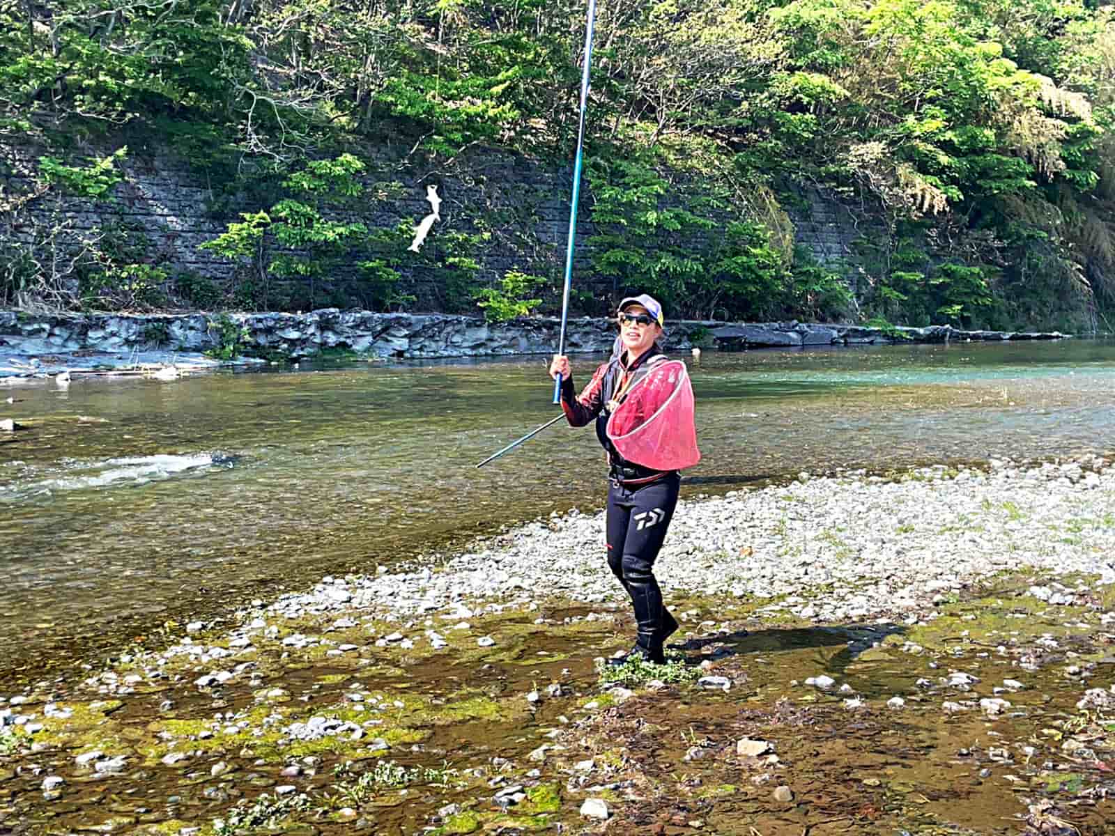 1匹来たら連チャン！群れが瀬に入ったところで掛かり始めた