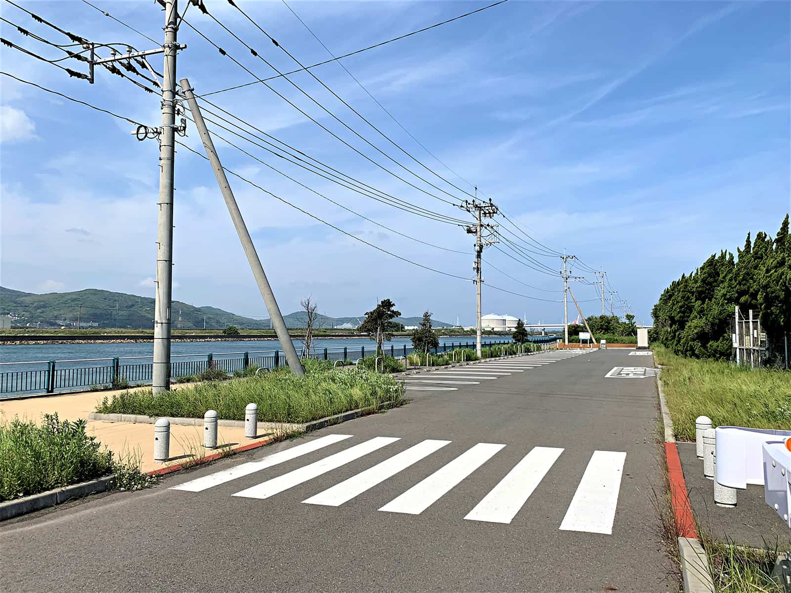 広い駐車場
