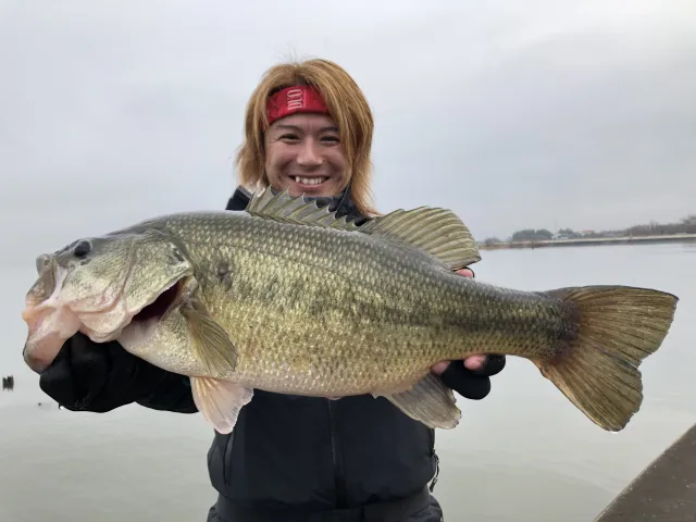 4 真冬の霞ヶ浦でメモリアルバスをフィ～ッシュ！！