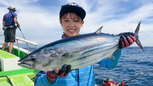 沖釣りギャラリー 釣りガールの熱い夏！相模湾 カツオ・キハダ