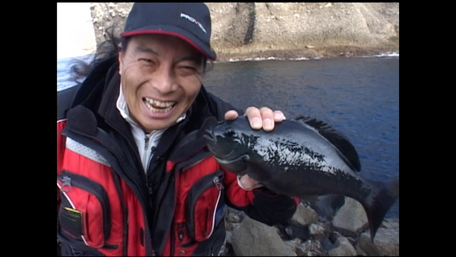 ザ・激磯 気まグレな冬のメジナ攻略法