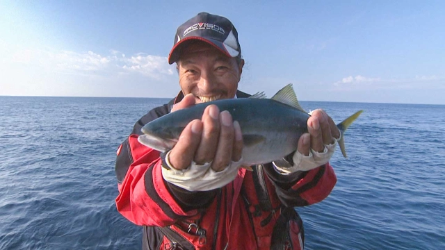 ザ・激磯 メジナ・イサキに回遊魚　楽しみ満載！秋の磯