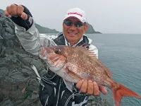 本流のライセンス 梅雨の新潟県粟島釣行