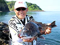 本流のライセンス 夏の新潟県村上・寝屋釣行